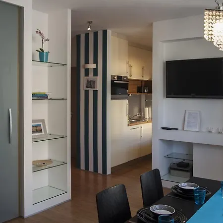 Apartment Alternatywy 4 *